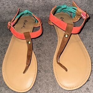 Qupid size 7.5 women’s sandals